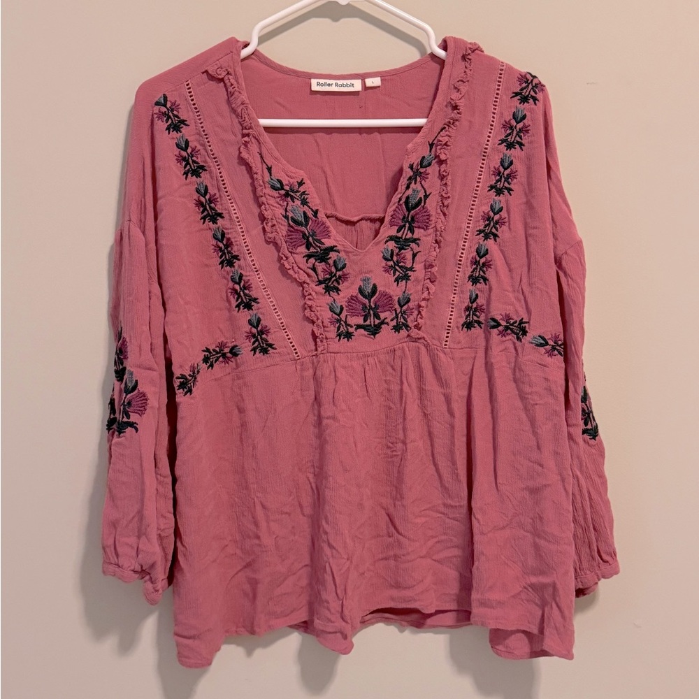 VGUC Roller Rabbit Embroidered top Large